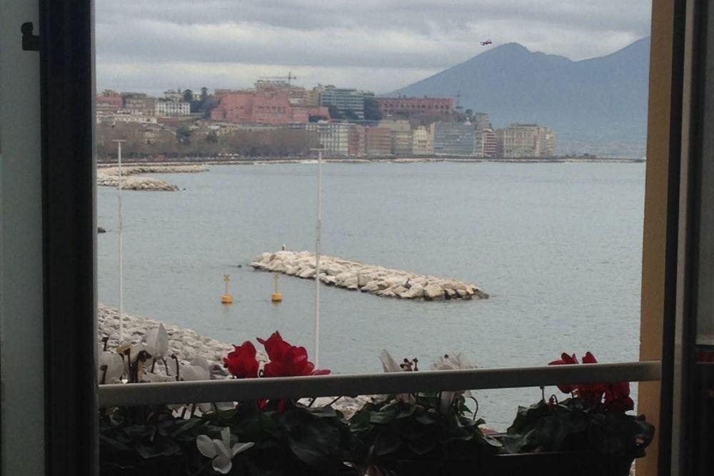 La Dimora Dei Baroni Bed & Breakfast Naples Exterior photo